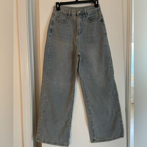 S/26” Remind Cotton Denim Mom/Boyfriend Jeans High Rise Wide Leg Short NWOT new!
